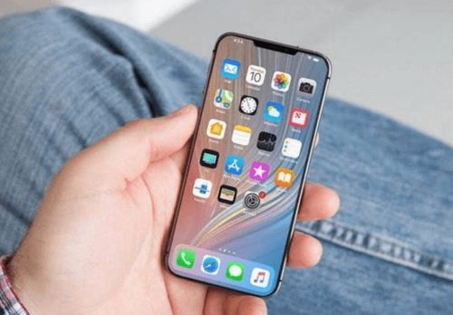 iPhone用户必看，禁用AI功能，轻松释放7GB空间！